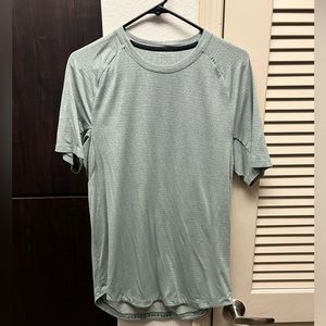 Lululemon drysense medium tee shirt